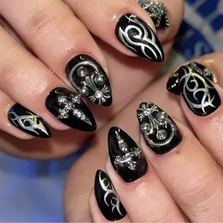 ミディアム nina beautyのネイルデザイン