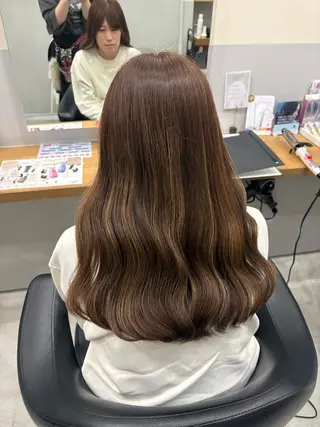 ロング 鈴木 美由華／透明感カラーのヘアスタイル