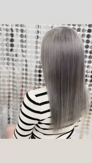 セミロング 🩶BRAS 🩶のヘアスタイル