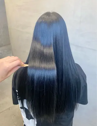 ロング 小野 茉奈美のヘアスタイル