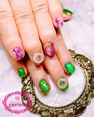 ネイル CROWN プライベートサロンのネイルデザイン