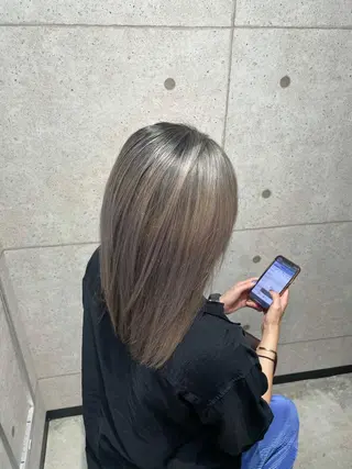 セミロング カラー 藤田 清志のヘアスタイル