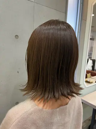 ミディアム おせ ちさとのヘアスタイル