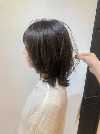 ミディアム カラー パーマ ヘアアレンジ 顔周りカット・相談 レイヤーも◎しずくのヘアスタイル