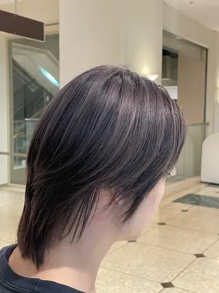 ショート カラー 岩崎 唯人のヘアスタイル