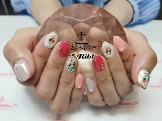 ネイル ネイルリボン 受付スタッフのネイルデザイン