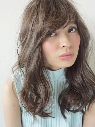 ロング カラー 統括ディレクター kuriのヘアスタイル