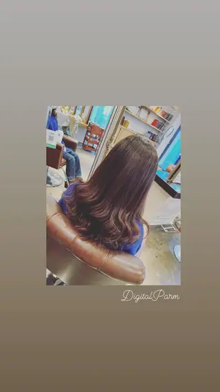 ロング パーマ ハイライト/インナー /ブリーチ/レイヤーのヘアスタイル