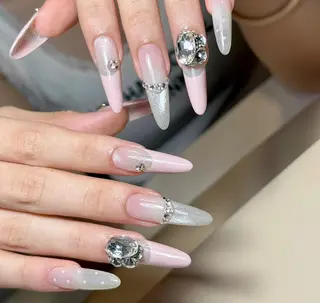 ネイル エリ🫧 nail池袋東口のネイルデザイン