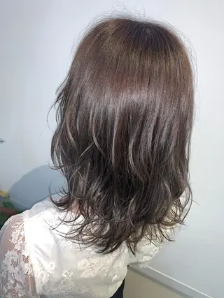ミディアム カラー 極艶透明感カラー🐰 髪質改善/出雲つぐみのヘアスタイル