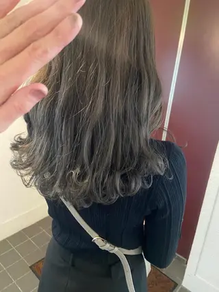 セミロング カラー パーマ ヘアアレンジ メンズ キッズ ネイル マツエク・マツパ 久木原 ゆりのヘアスタイル