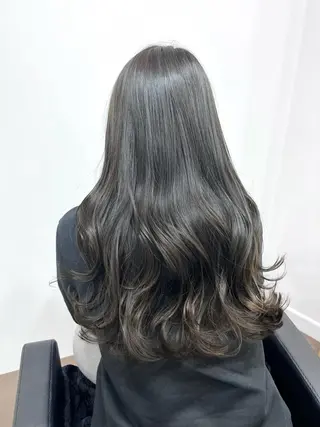 ロング 髪質改善と艶カラー 💎坂田 裕紀のヘアスタイル