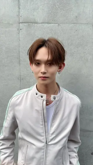 ショート カラー メンズ だいち/ブリーチ/ レイヤーカットのヘアスタイル