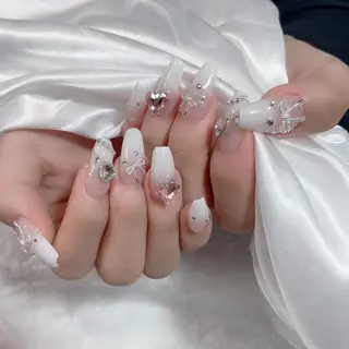 ネイル Amina nail salonのネイルデザイン