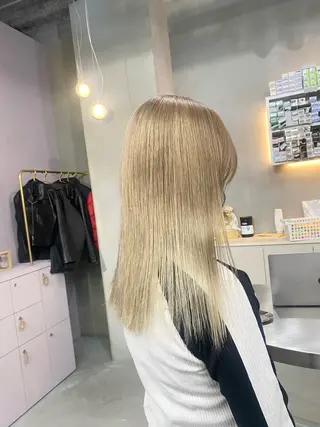 セミロング カラー 前橋 姫奈のヘアスタイル