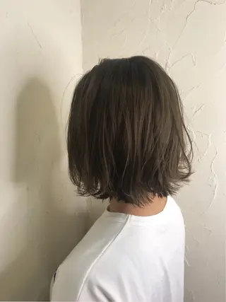 ミディアム カラー .zip by note所属・西田 愛華のヘアスタイル