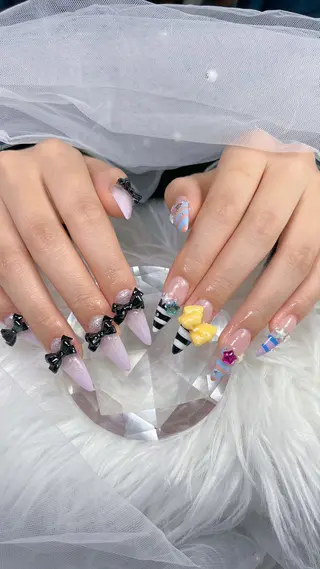 ネイル Mio_ Noiranailのネイルデザイン