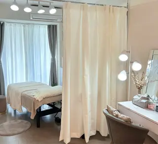 目元ケア専門エステサロン　Lumiere〜ルミエール〜所属・mana tojoのエステ・リラクイメージ