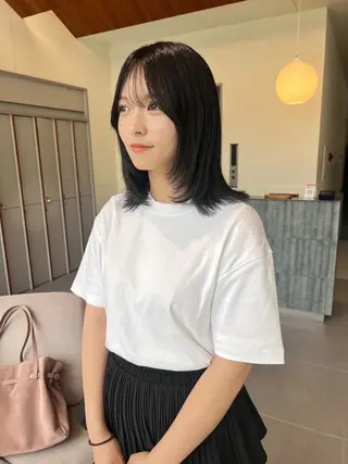 ミディアム カラー 顔まわりカット/透け カラー/Memi🎀のヘアスタイル