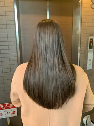 ロング ✨🎨ブリーチなし 透明感カラー✨美友のヘアスタイル