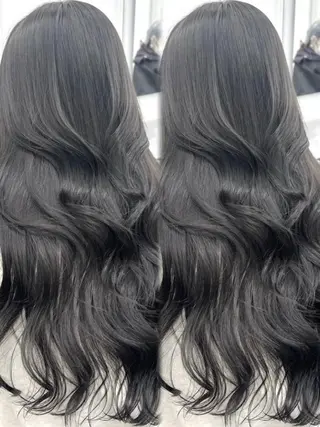 ロング 韓国ヘア/ブリーチ無 しWカラー/オリーブのヘアスタイル