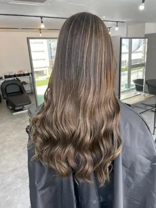 ロング カラー パーマ ヘアアレンジ ネイル マツエク・マツパ キッズ メンズ カラー特化サロン Eir心斎橋のヘアスタイル