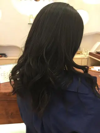 ロング 庄嶋 彩香のヘアスタイル