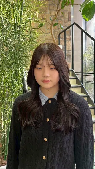 ロング カラー rino️🩵 透明感カラーのヘアスタイル