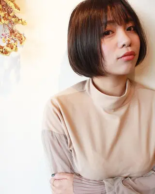 ショート カラー tuuli トゥーリのヘアスタイル
