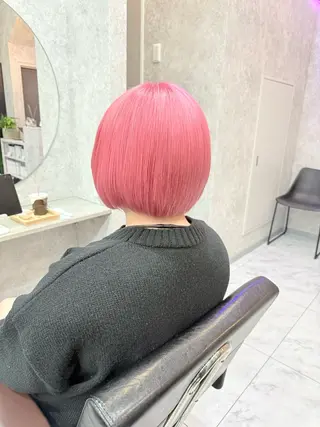 ショート カラー 🌺ハイトーン🌺 矢葺 なぎさ🌺🌺のヘアスタイル