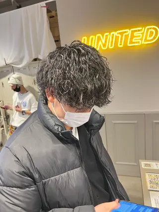ミディアム パーマ メンズ メンズパーマ特化 TAIGAのヘアスタイル