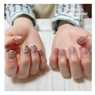 ショート ネイル 👑enen style👑のネイルデザイン