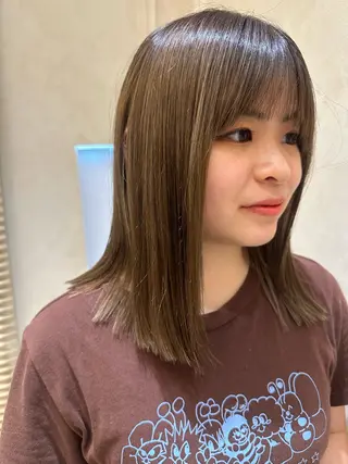 ミディアム kakimoto arms 三笘 菜央のヘアスタイル