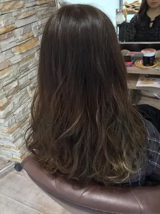 ロング カラー cherir髪質改善 パーソナルカラー診断のヘアスタイル