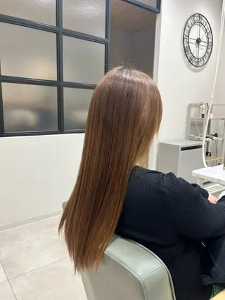 カラー カラーモデル Takahataのヘアスタイル