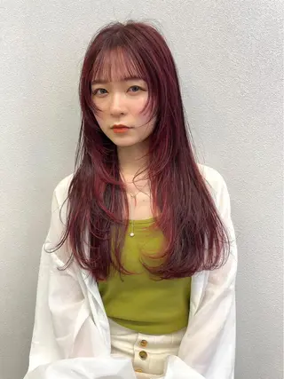 ロング カラー ヘアアレンジ 🫧umu.🫧韓国 /レイヤー/ハッシュのヘアスタイル