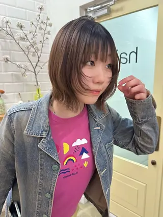 ミディアム 四日市/レイヤー /似合わせカットのヘアスタイル