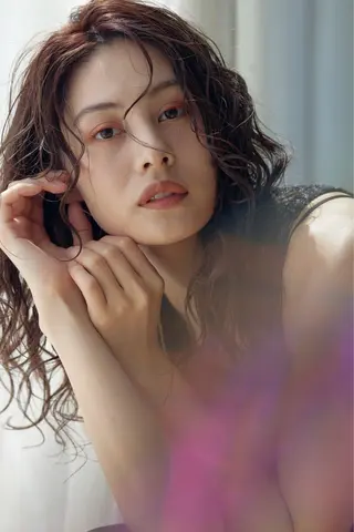 ロング カラー ITO AYUMIのヘアスタイル