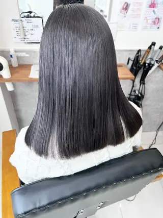 セミロング カラー VIRAL ヴァイラルのヘアスタイル