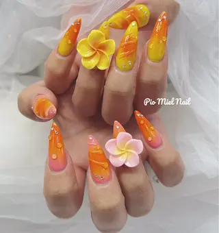 セミロング Pio Mielのネイルデザイン