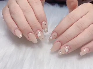 ネイル MiKi Nai池袋 長さだし得意のネイルデザイン