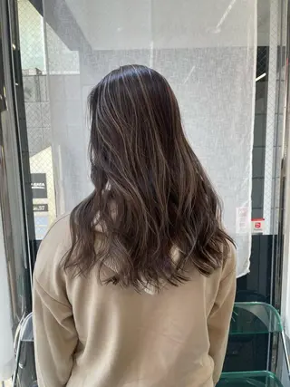 セミロング 早瀬裕之 パーマのヘアスタイル