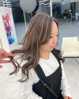 ロング カラー Brown 藤沢店のヘアスタイル