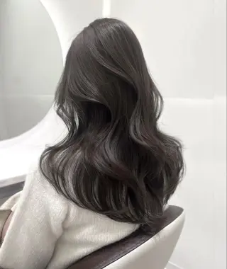 ロング カラー ヘアアレンジ レイヤー×透明感カラ ーHAYATOのヘアスタイル