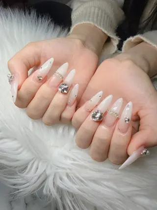 ネイル Lee Nailsのネイルデザイン