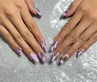 ネイル VIERU 🌈🎀💖のネイルデザイン