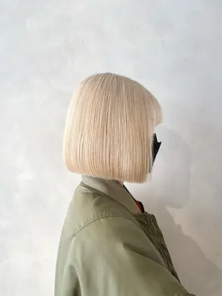 ショート カラー ハイトーン×レイヤー ／遠藤将太のヘアスタイル