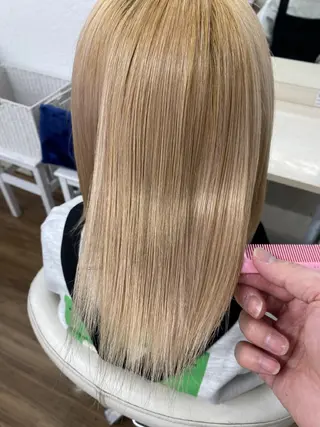 ミディアム GLOSS 心斎橋 山上のヘアスタイル