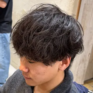 ショート カラー パーマ ヘアアレンジ メンズ 新宿のパーマ職人/ メンズパーマ/石見のヘアスタイル