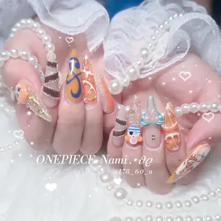 ネイル HAPPINAS🎀  れん🖤痛ネイルのネイルデザイン